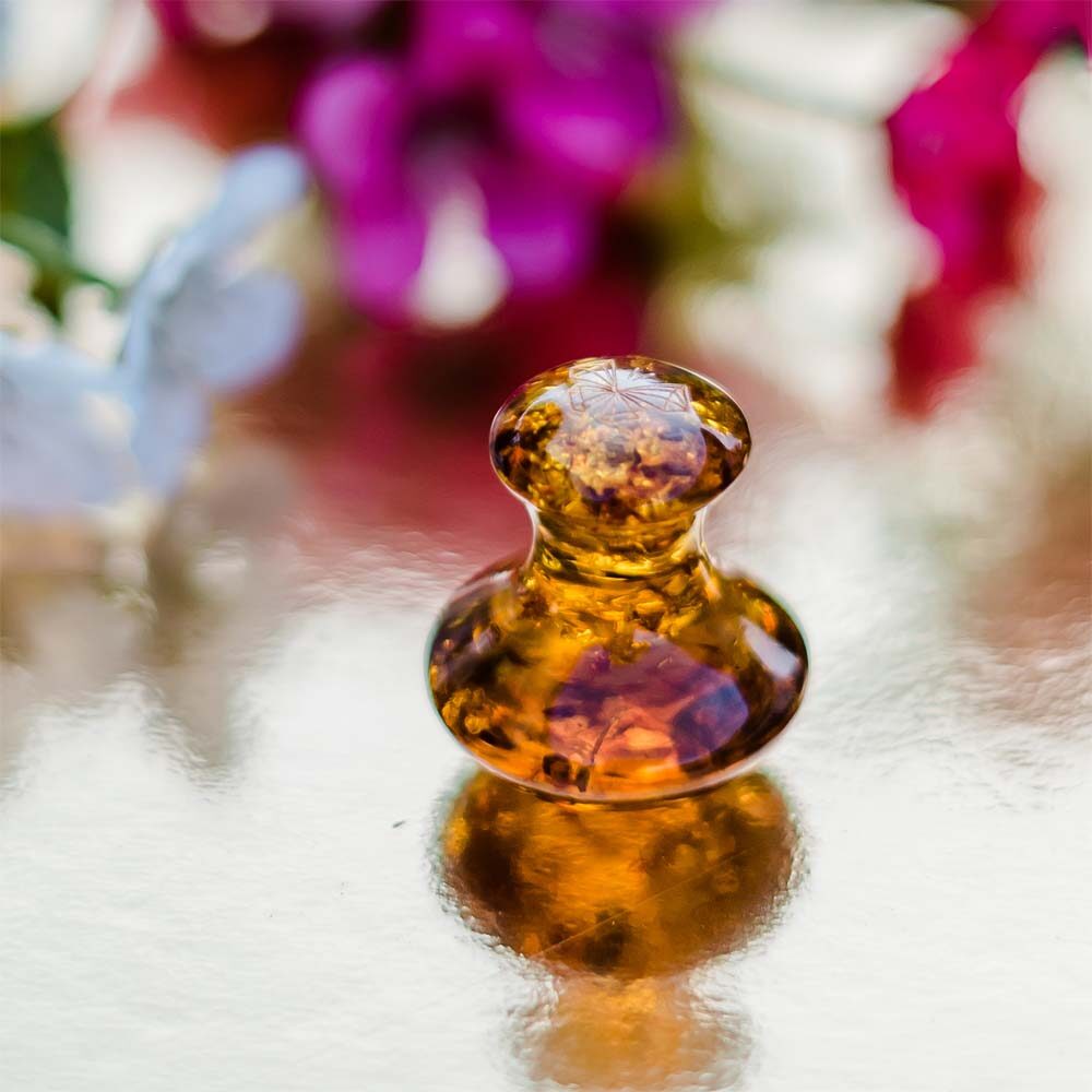 crystallove grzybek do masażu twarzy z bursztynu koniak